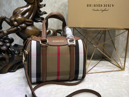 Envy Hold - Burberry Bags - 984 For Cheap