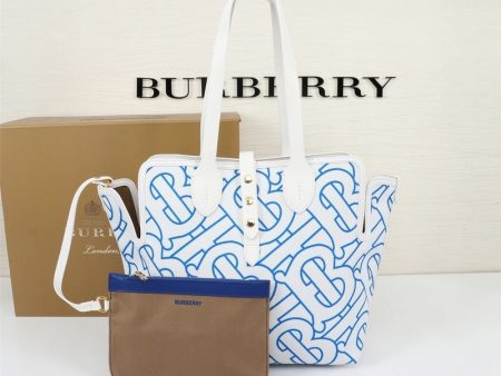 Envy Hold - Burberry Bags - 597 For Sale