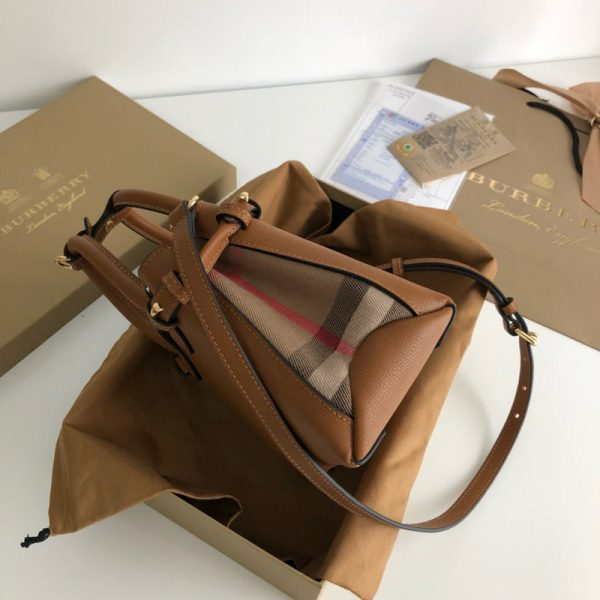 Envy Hold - Burberry Bags - 1001 Discount