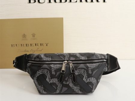 Envy Hold - Burberry Bags - 622 Fashion