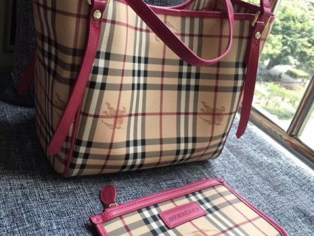 Envy Hold - Burberry Bags - 1088 Cheap