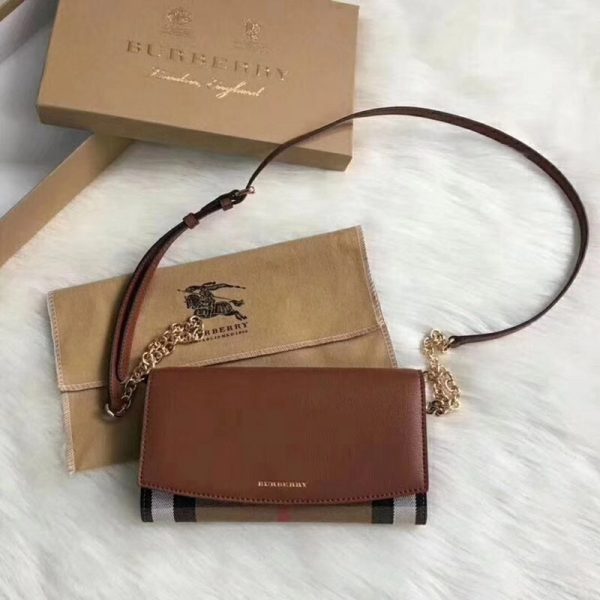 Envy Hold - Burberry Bags - 1010 Fashion