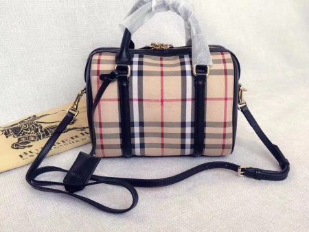 Envy Hold - Burberry Bags - 1025 Hot on Sale