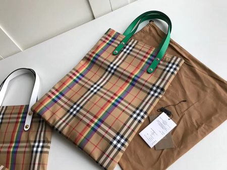 Envy Hold - Burberry Bags - 1042 Sale